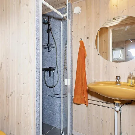 8 Person In Hojslev-by Traum בית נופש Højslev