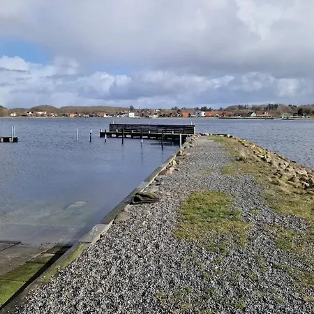 8 Person In Hojslev-by Traum בית נופש Højslev