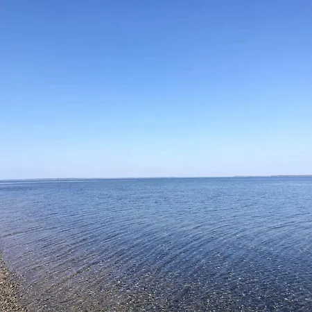 8 Person In Hojslev-by Traum Højslev