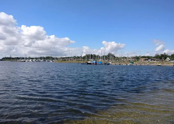 8 Person In Hojslev-by Traum Højslev